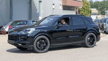 Porsche Cayenne Refresh Spy Shots