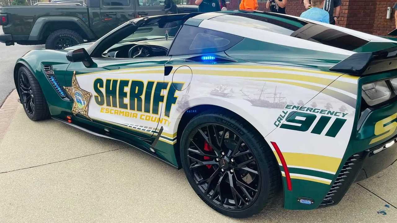 L'ufficio dello sceriffo della contea di Escambia aggiunge la Chevrolet Corvette Z06 C7 alla flotta