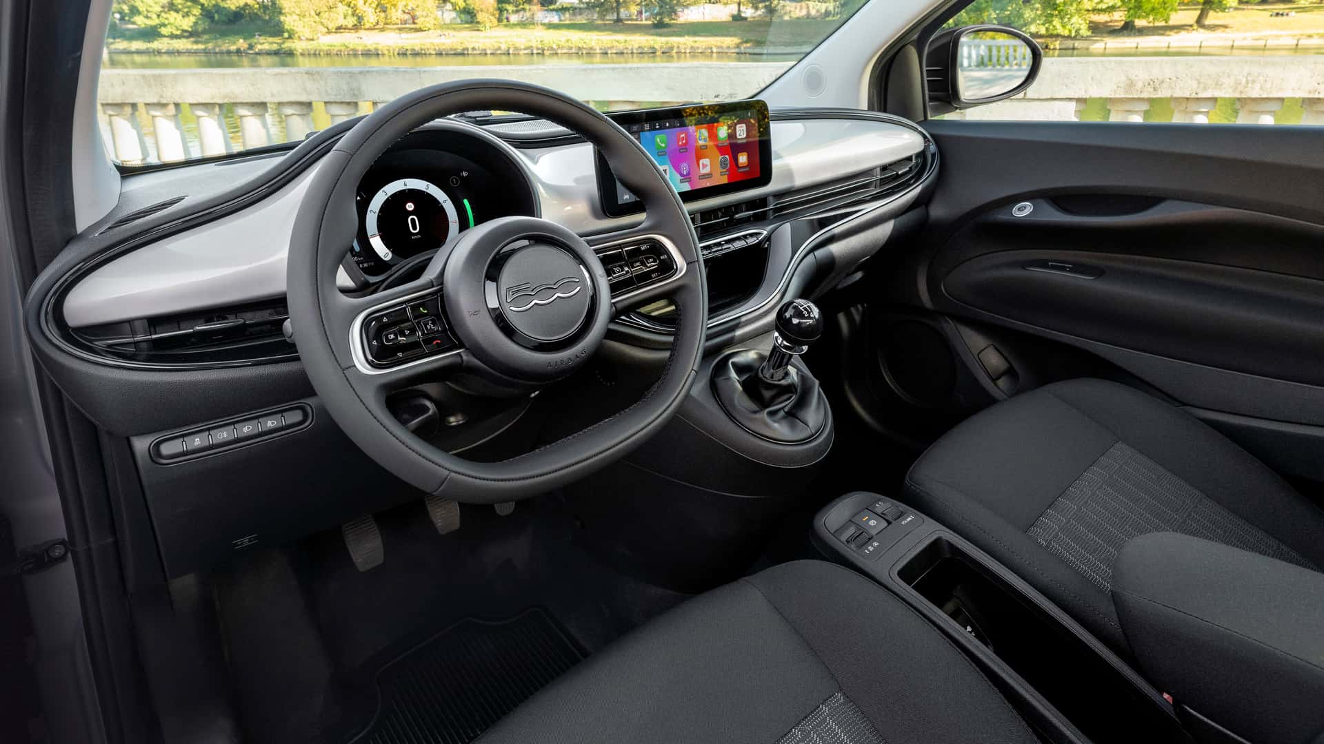 The New Fiat 500 With a Gas Engine Is Never In a Hurry