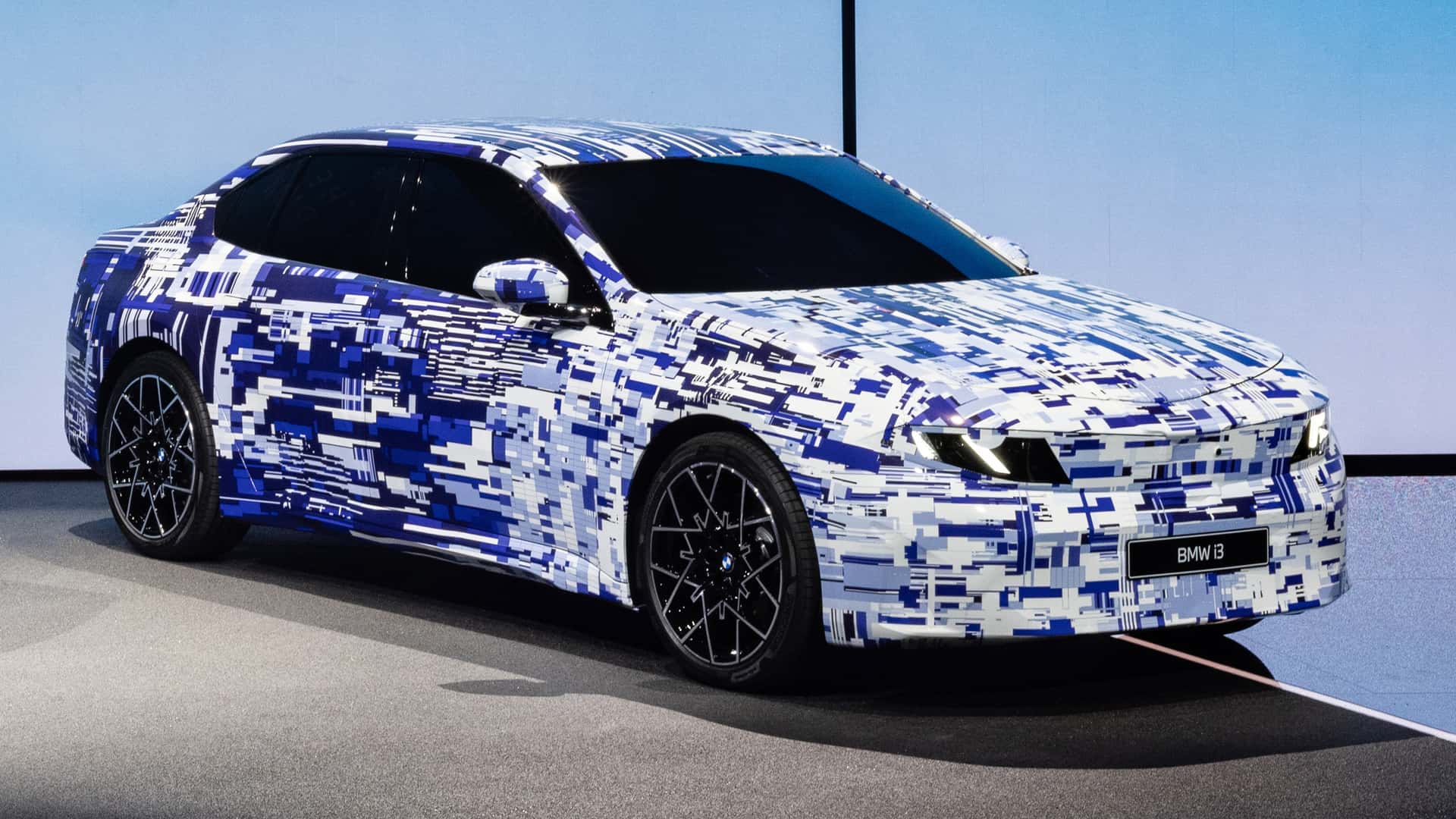 Inilah Tampilan Pertama dari BMW 3 Series Listrik.