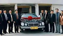 O Geely número 1 - Mercedes de fibra com mecânica FAW Hongqi-Audi 100