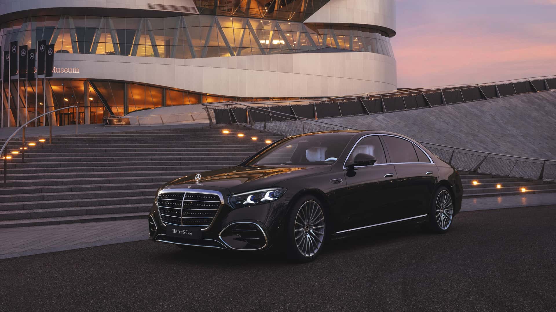 https://cdn.motor1.com/images/mgl/BXYoJ6/s1/2027-mercedes-benz-s-class.jpg