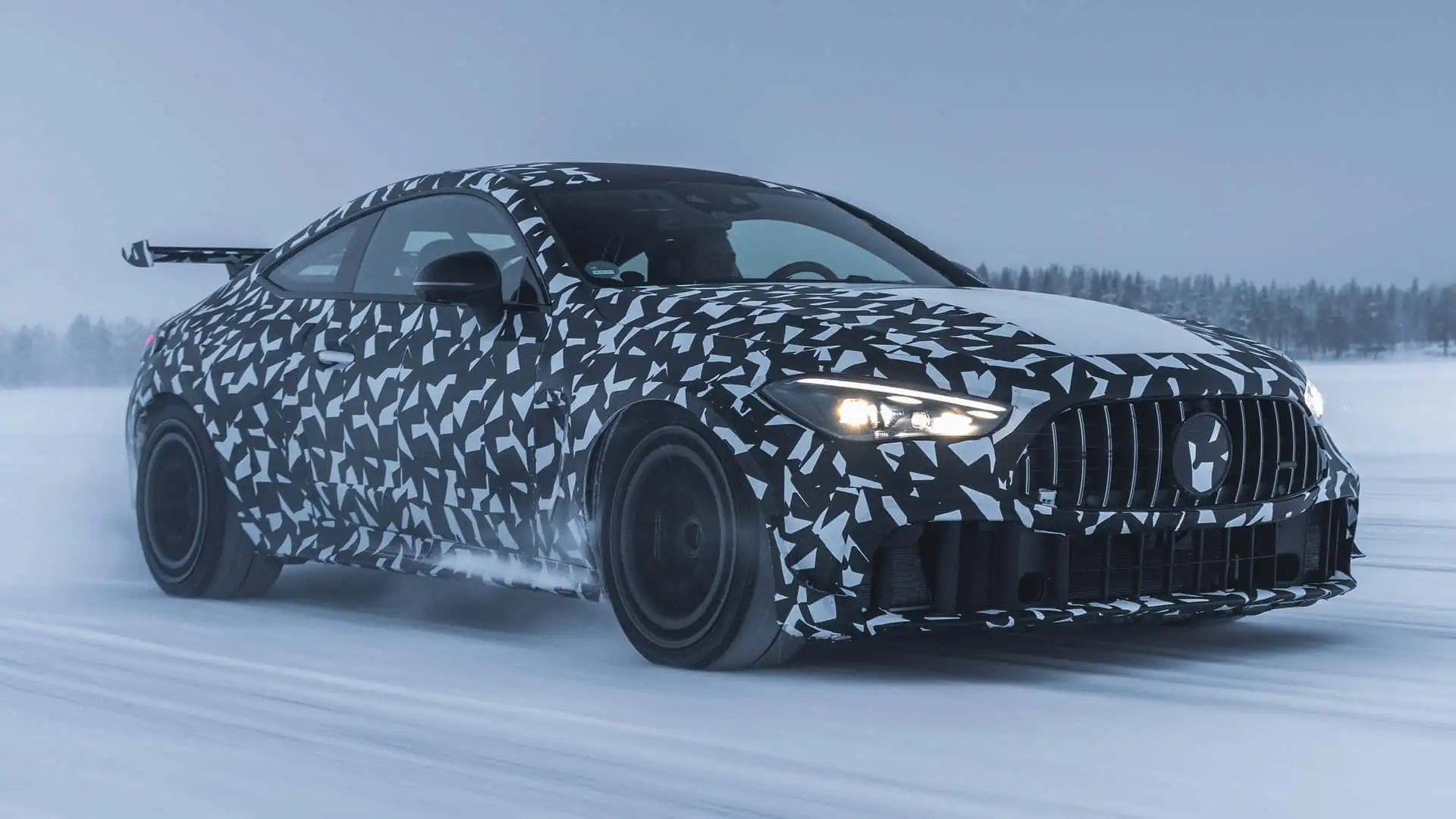 https://cdn.motor1.com/images/mgl/BXYzje/s1/mercedes-benz-cle-mythos-teasers.webp