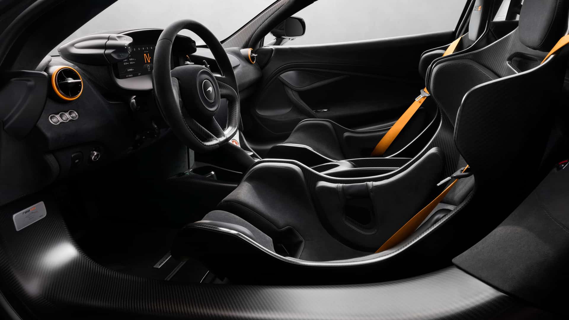 https://cdn.motor1.com/images/mgl/BXZKN6/s1/2027-mclaren-788hs.jpg
