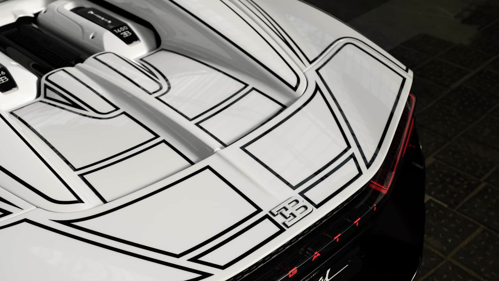 https://cdn.motor1.com/images/mgl/BXZPkM/s1/bugatti-w16-mistral-blanc-eternel.jpg