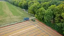 Nuovi trattori John Deere 8R, 8RT e 8RX: comfort evoluto, più efficienza e tecnologie smart per aziende agricole. in crescita