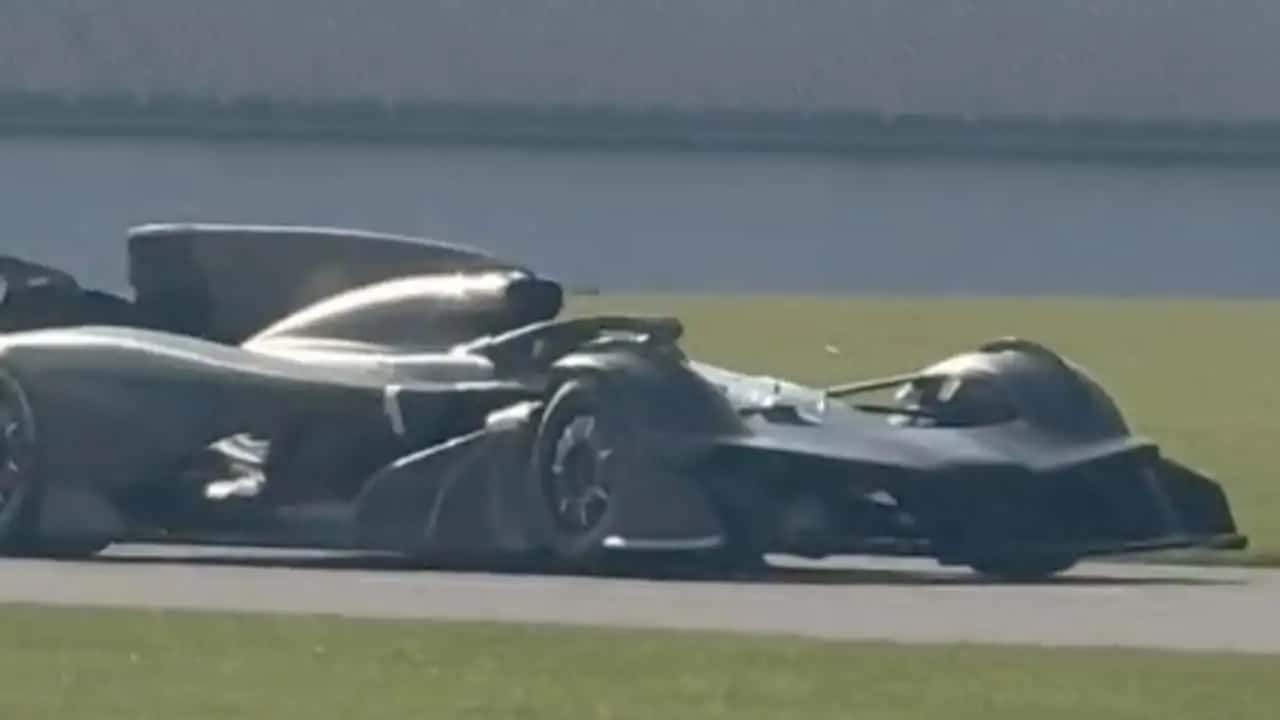 aston-martin-f1-like-prototype-video-screenshot
