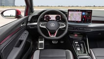 Volkswagen Golf GTI 2024, gli interni