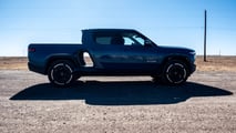 2025 Rivian R1T Gear Tunnel