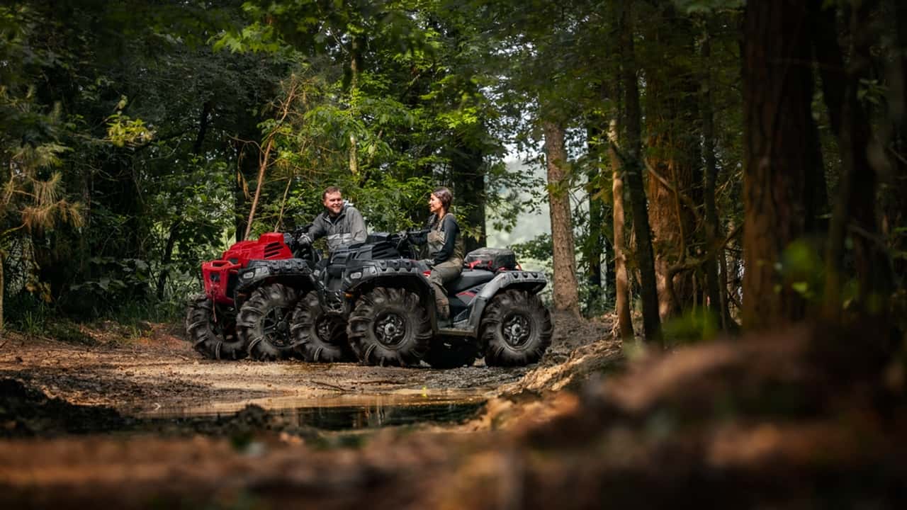 WebMedium_JPG-2025-orv-atv-xp-850-mud-edition-titanium-metallic-image-lifestyle-SIX6437-3642