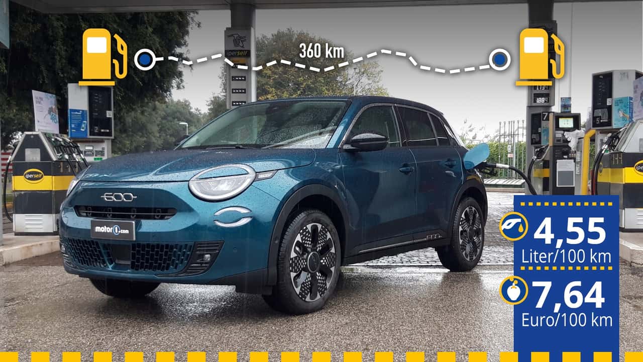 Fiat 600 Hybrid an der Tankstelle (mit Infos zu Verbrauch und Spritkosten)