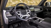 Land Rover Defender 90 (2025), la sfida di parcheggio