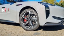 Hongqi EH7, la prova di Motor1.com