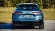 BMW iX xDrive60 (2025)