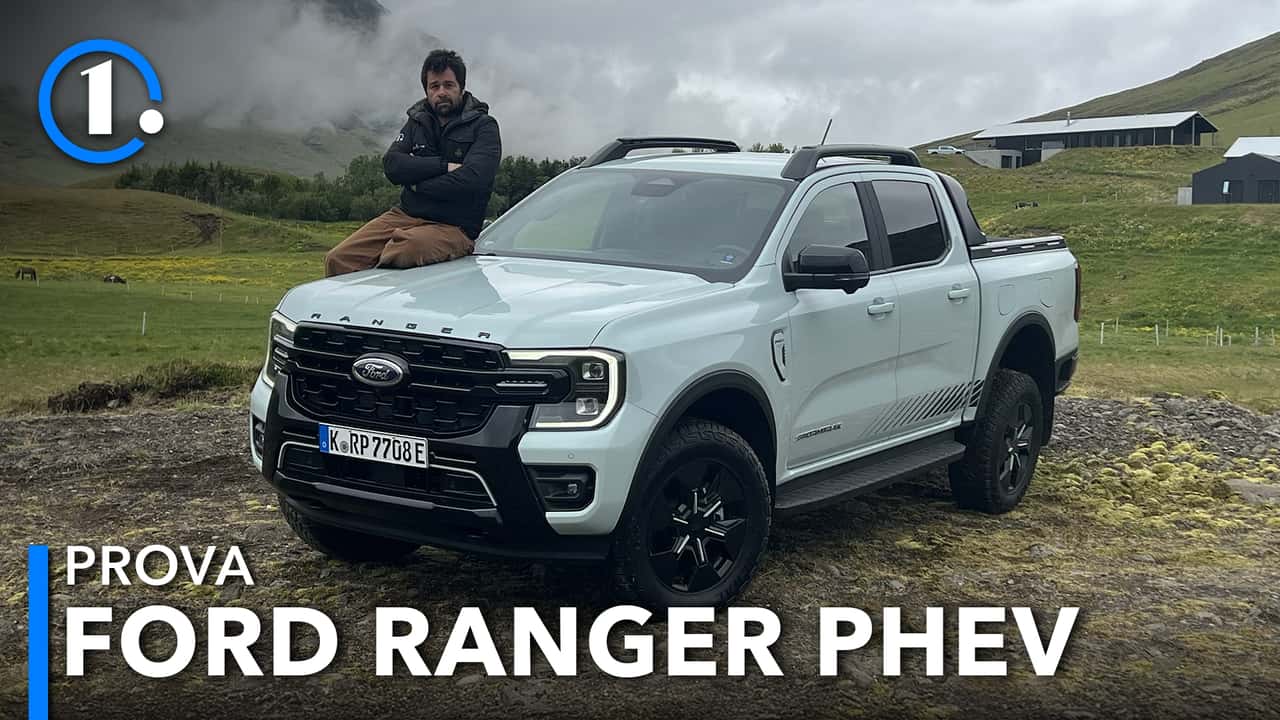 Ford Ranger PHEV, coppia impressionante grazie alla "presa"