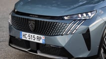 Peugeot E-5008 Dual Motor, la prova di Motor1.com