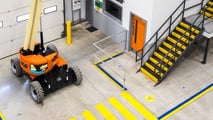 JLG; piattaforma elettrica a braccio articolato EC450AJ Compact