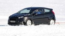 2013 Ford Fiesta Facelift prototype spy photo