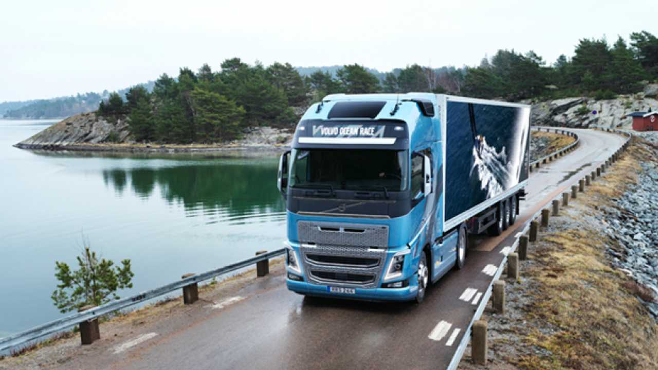 Volvo Trucks FH Ocean Race Limited Edition 2017-2018