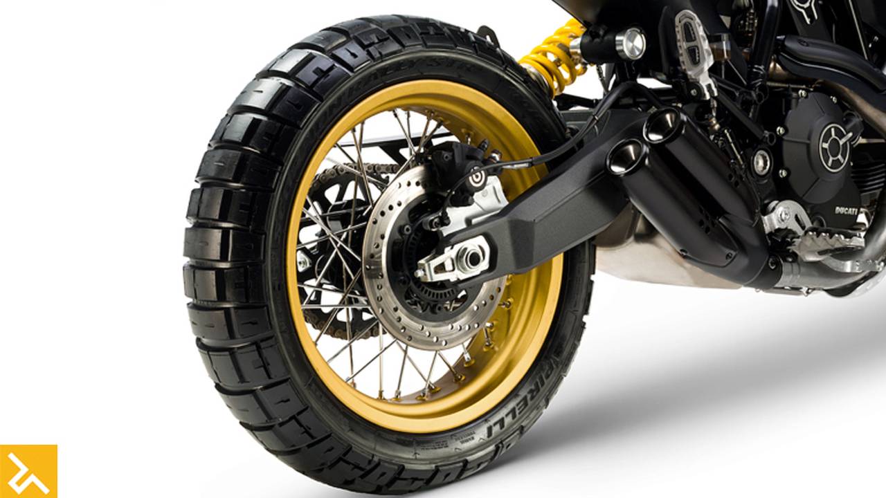 <strong>Pirelli Scorpion TM Rally tires wrap around a pair of sweet-looking spoke aluminum wheels.</strong>