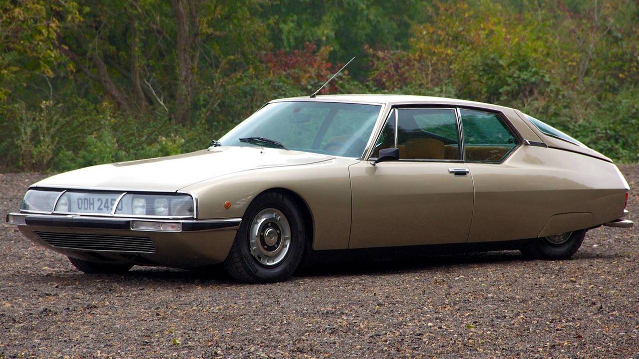 https://cdn.motor1.com/images/mgl/BbXO4/s3/citroen-sm-5.jpg