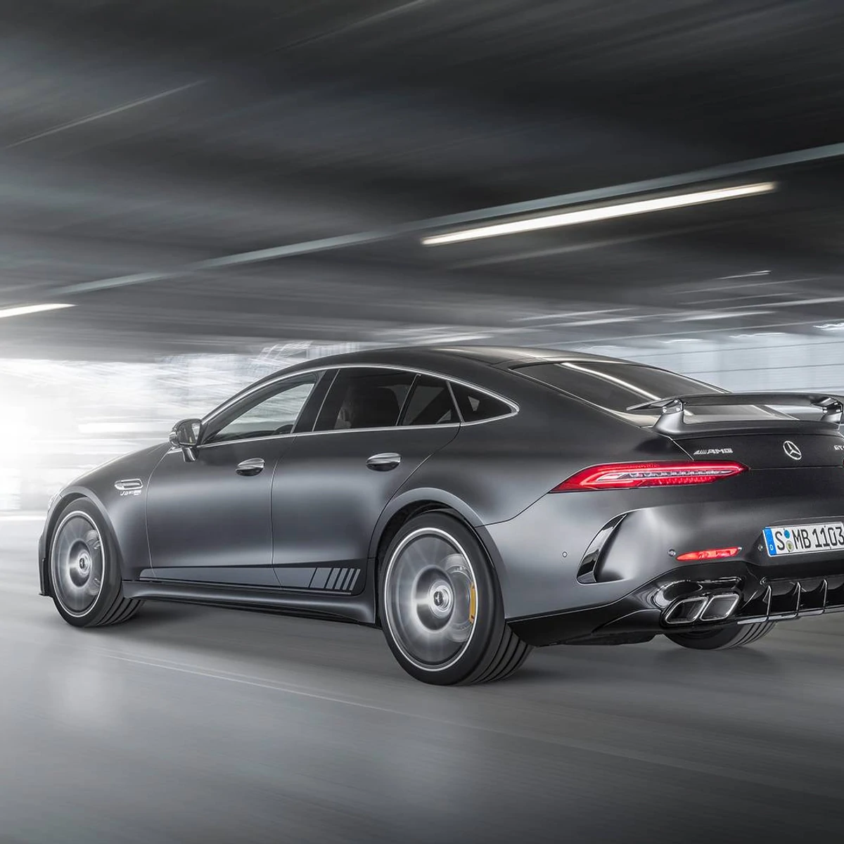 Mercedes-AMG GT 63 S'in Nürburgring performansını izleyin