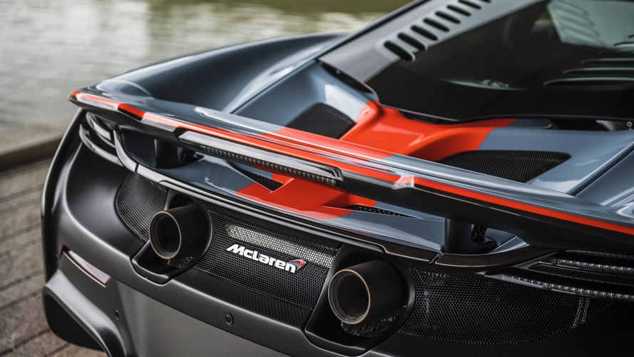 McLaren 675LT with Gulf livery