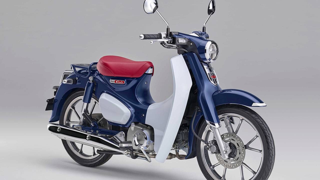 It might be 60 y.o., but the Super Cub doesn't look a day older than 20!