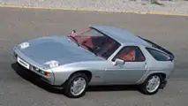 Porsche 928