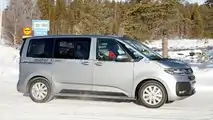 2021 VW T7 Multivan yeni casus fotoğraflar