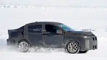 Un misterioso prototipo Fiat berlina sulla neve