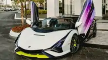 Lamborghini Sian in bianco, viola e nero