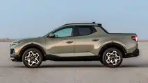 2022 Hyundai Santa Cruz Side On Tarmac