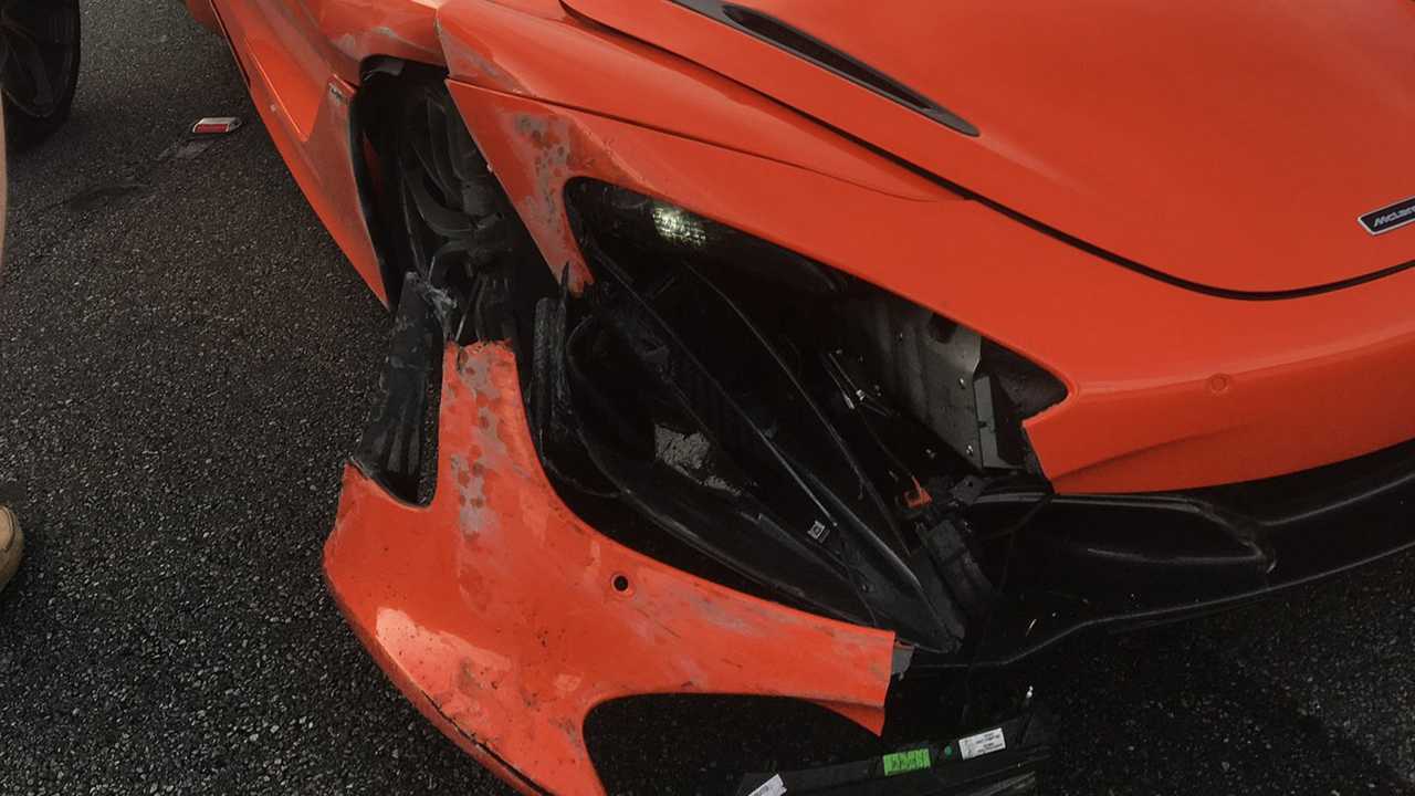 McLaren összetörve