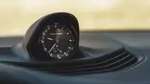 Cadran chrono sport intérieur Porsche Taycan Turbo Cross Turismo 2021
