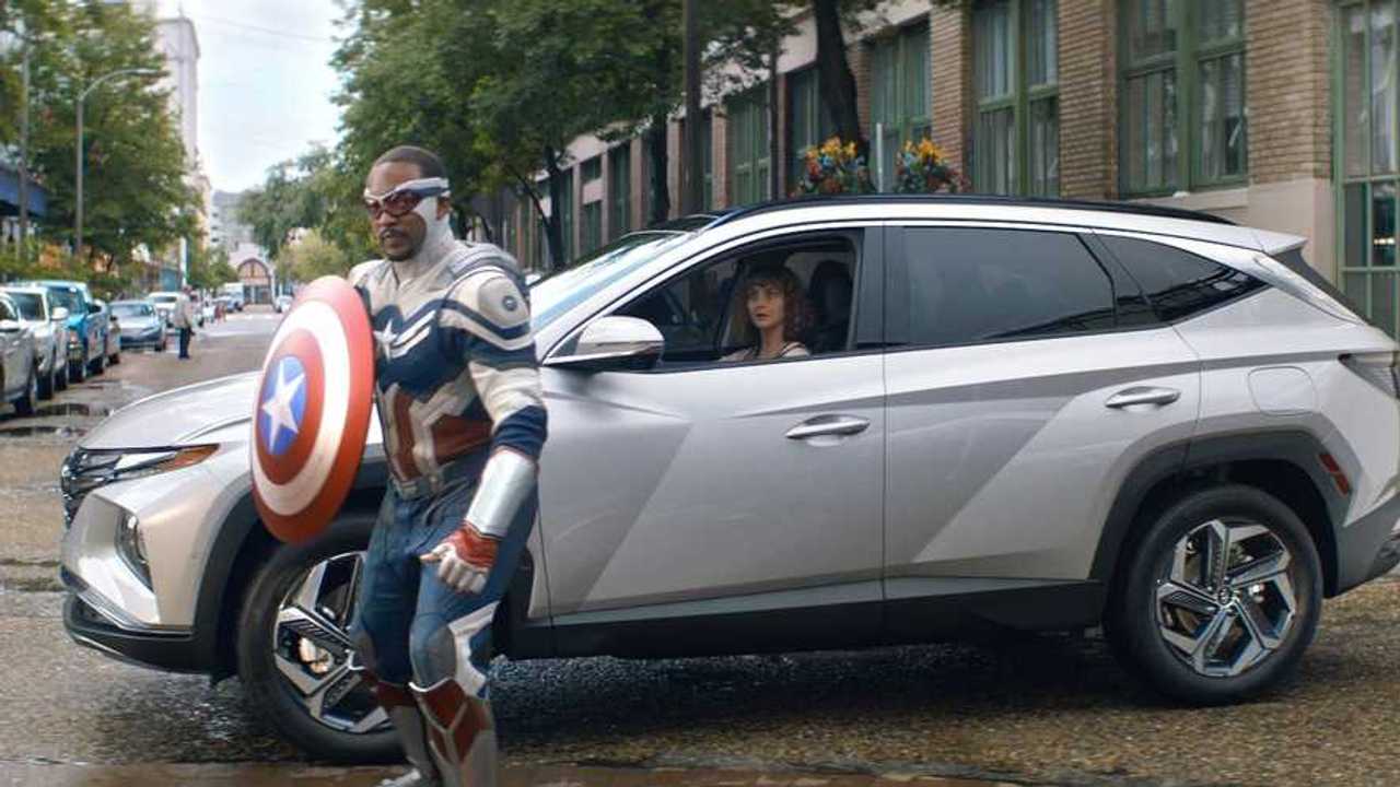 2021 Yeni Tucson'un Marvel İşbirliği ile Hazırlanan Reklam Filminden Bir Kesit