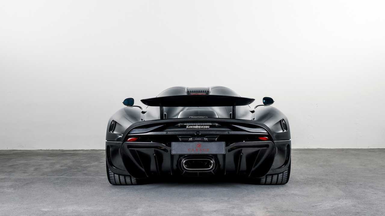 Koenigsegg Regera avec carrosserie en fibre de carbone