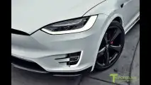 Interni in stile Bentley per la Tesla Model X