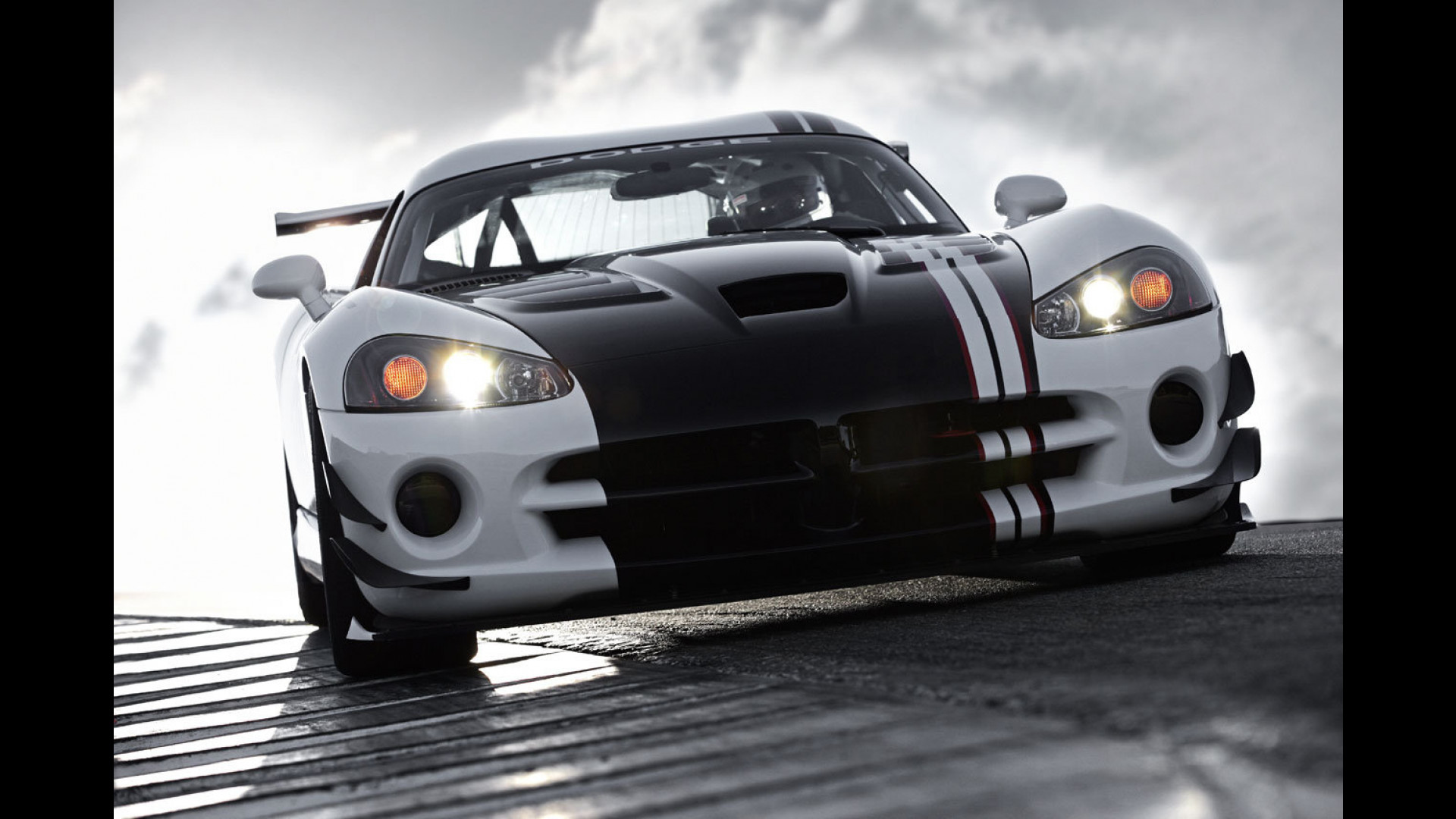 Dodge Viper Acr X 10