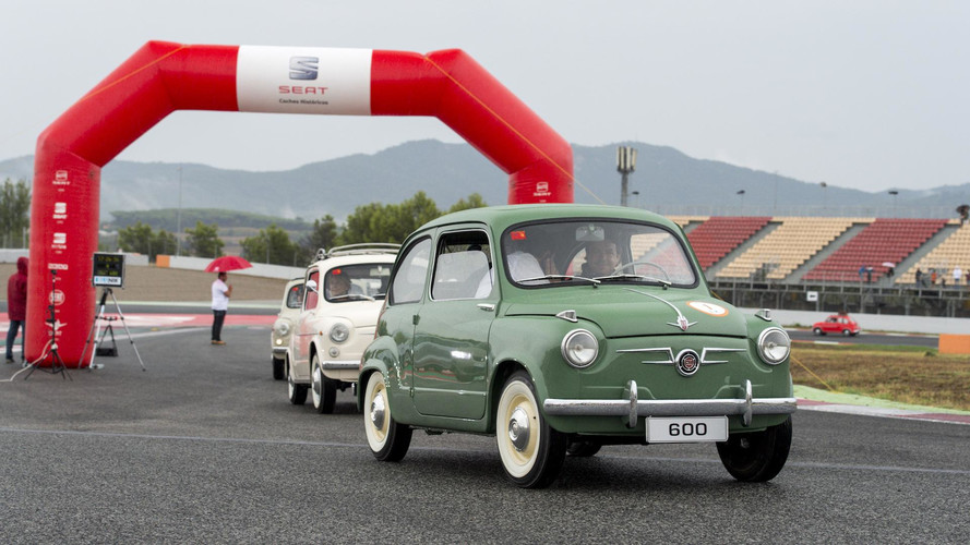 El SEAT 600 bate un Récord Guinness