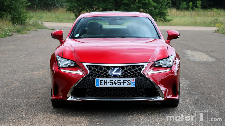 Lexus RC 300h (2017)