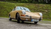 Porsche 911 (1966) in Sandbeige