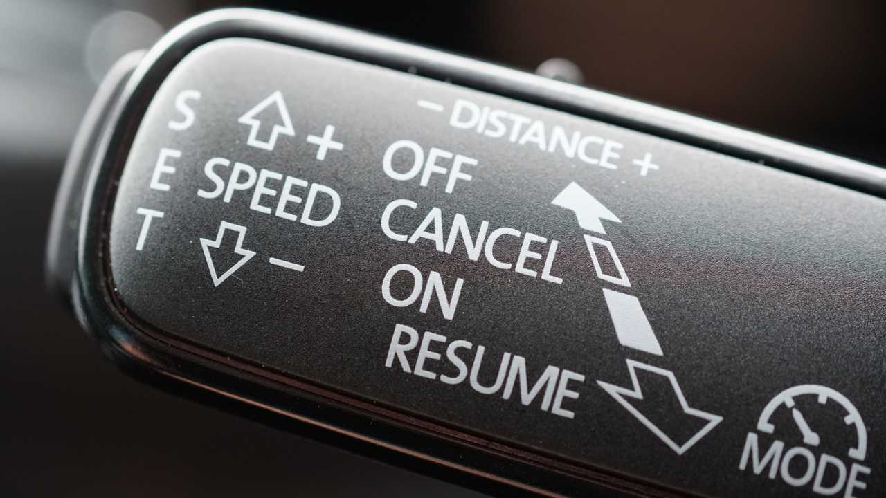Adaptive cruise control leaver