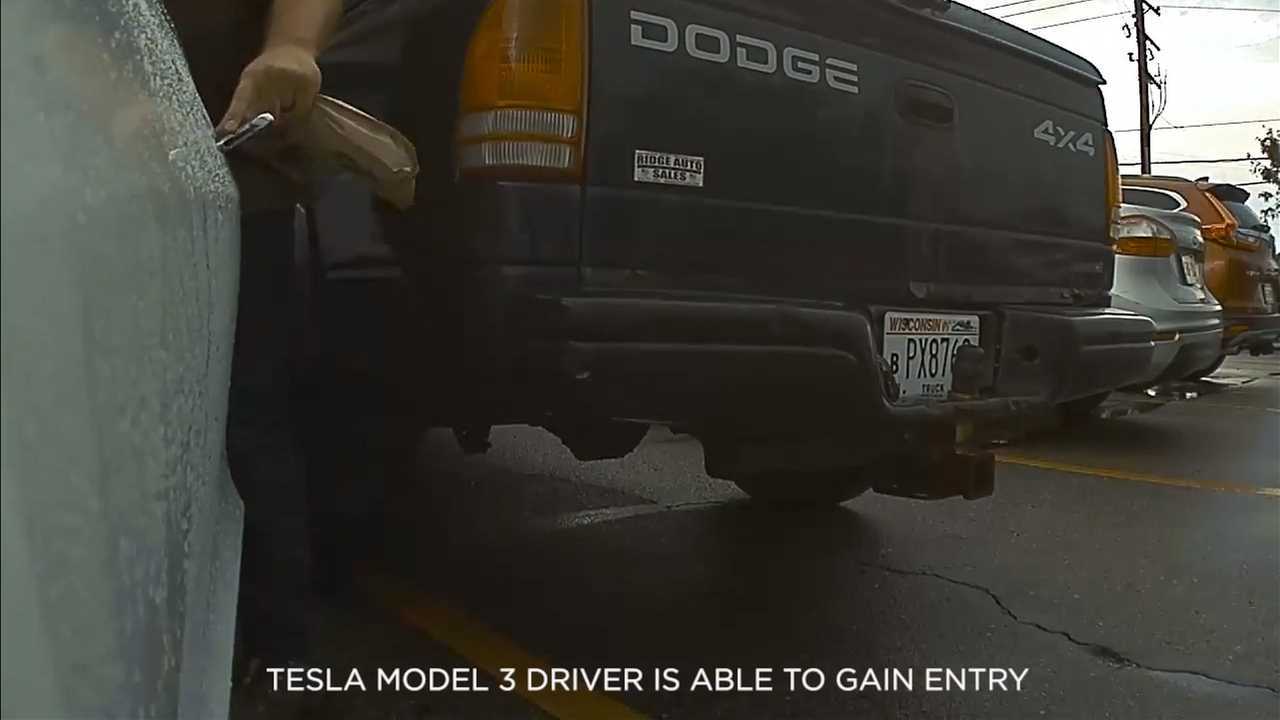What do you do if a Dodge Dakota driver has no idea how to park properly? If you have a Tesla, you activate Smart Summon and Sentry Mode.