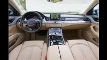 Gelifteter Audi A8: Licht-Gestalt