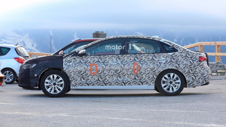 Buick Excelle GT casus fotoğraflar
