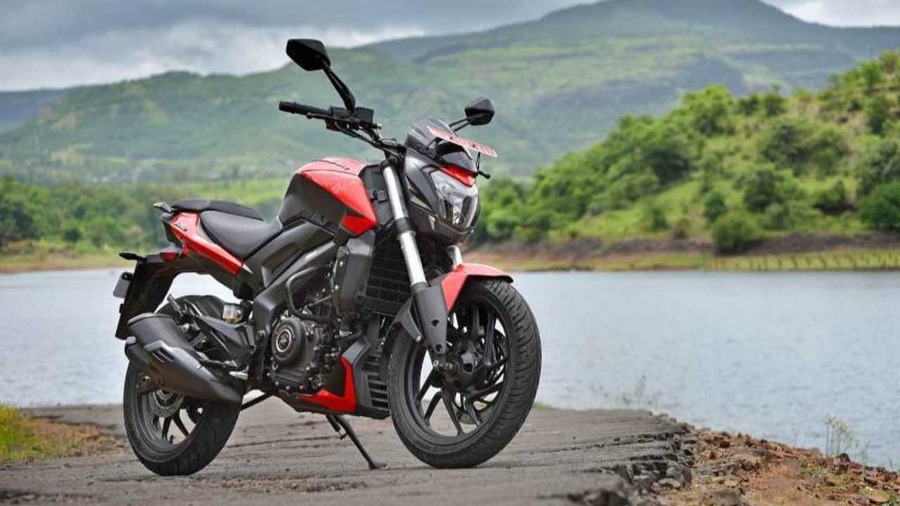 Price of bajaj on sale dominar 250