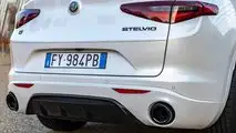 2021 Alfa Romeo Stelvio Ti (exterior)