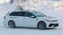 2022 VW Golf R Estate Spion Foto