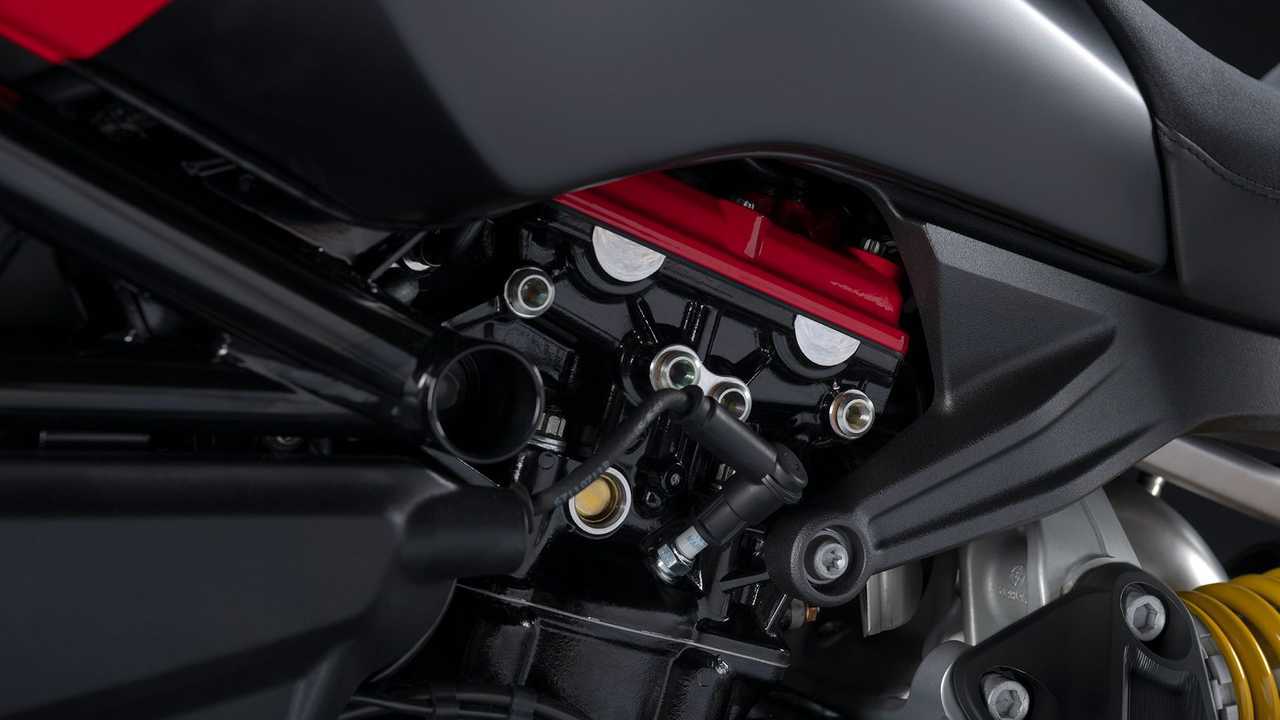 2021 Ducati XDiavel Black Star Red Cylinder Heads Closeup